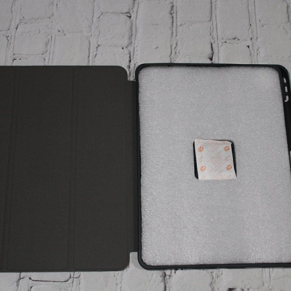 iPad Pro 11 2021 Model Shockproof Trifold Case‎ - Picture 2 of 4